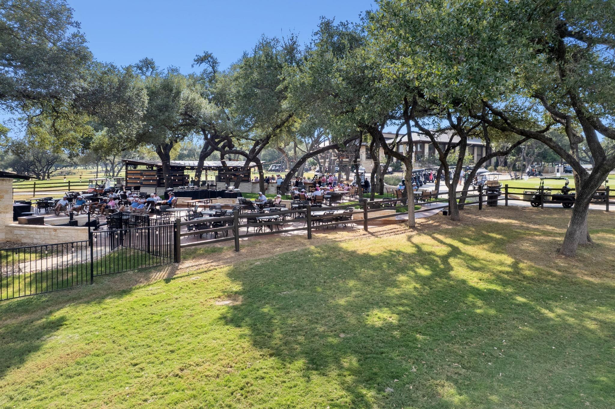Sparrowglen Ln, The Hills, TX 78738