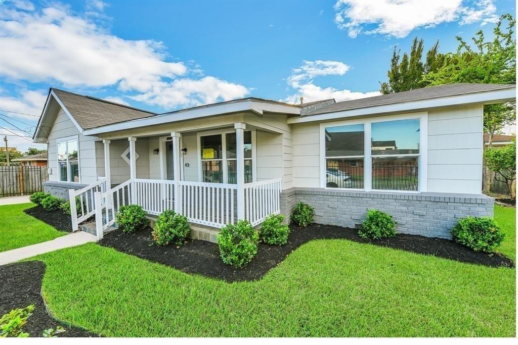 N Durham Dr, Houston, TX 77008
