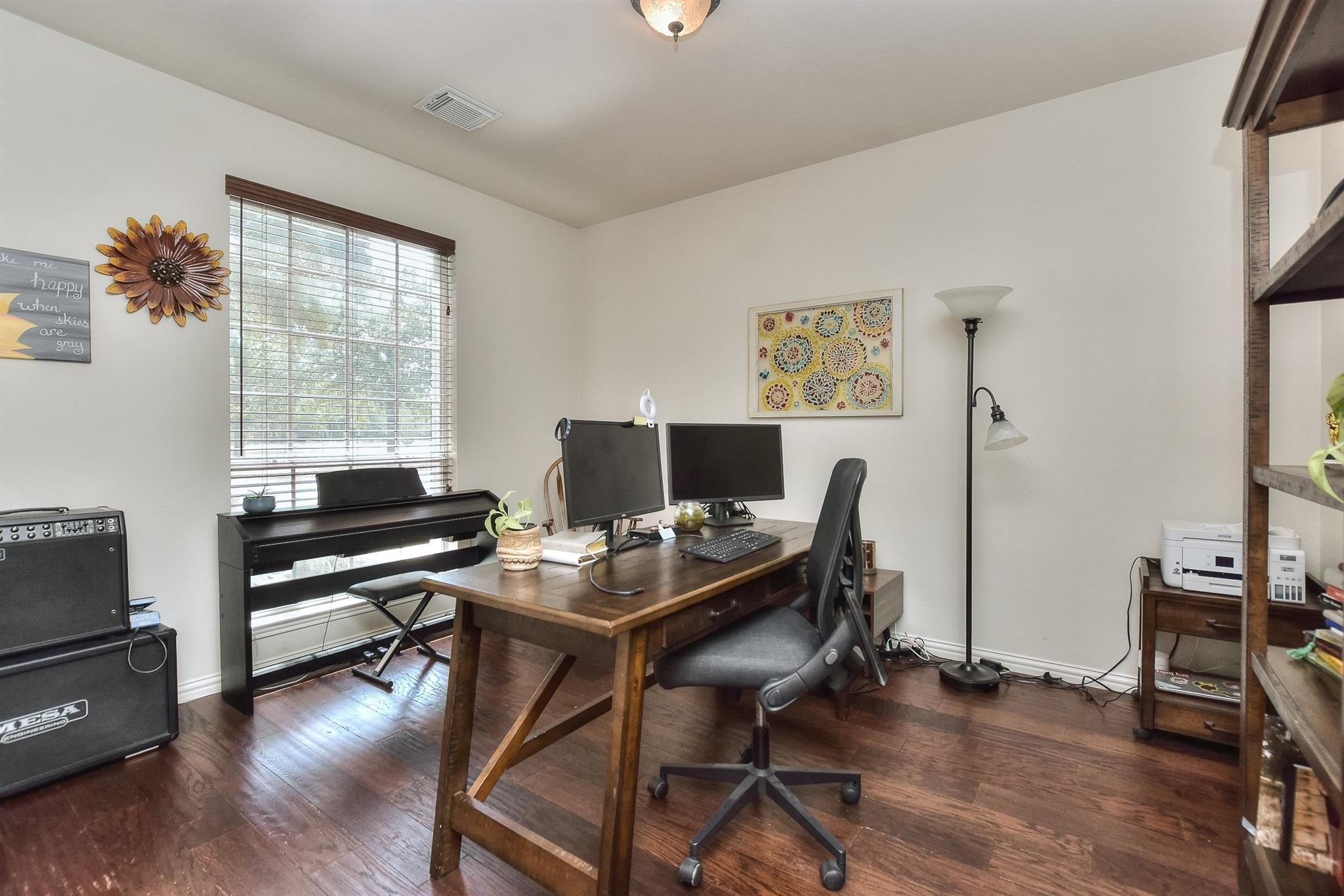 Logan Rd, Georgetown, TX 78628