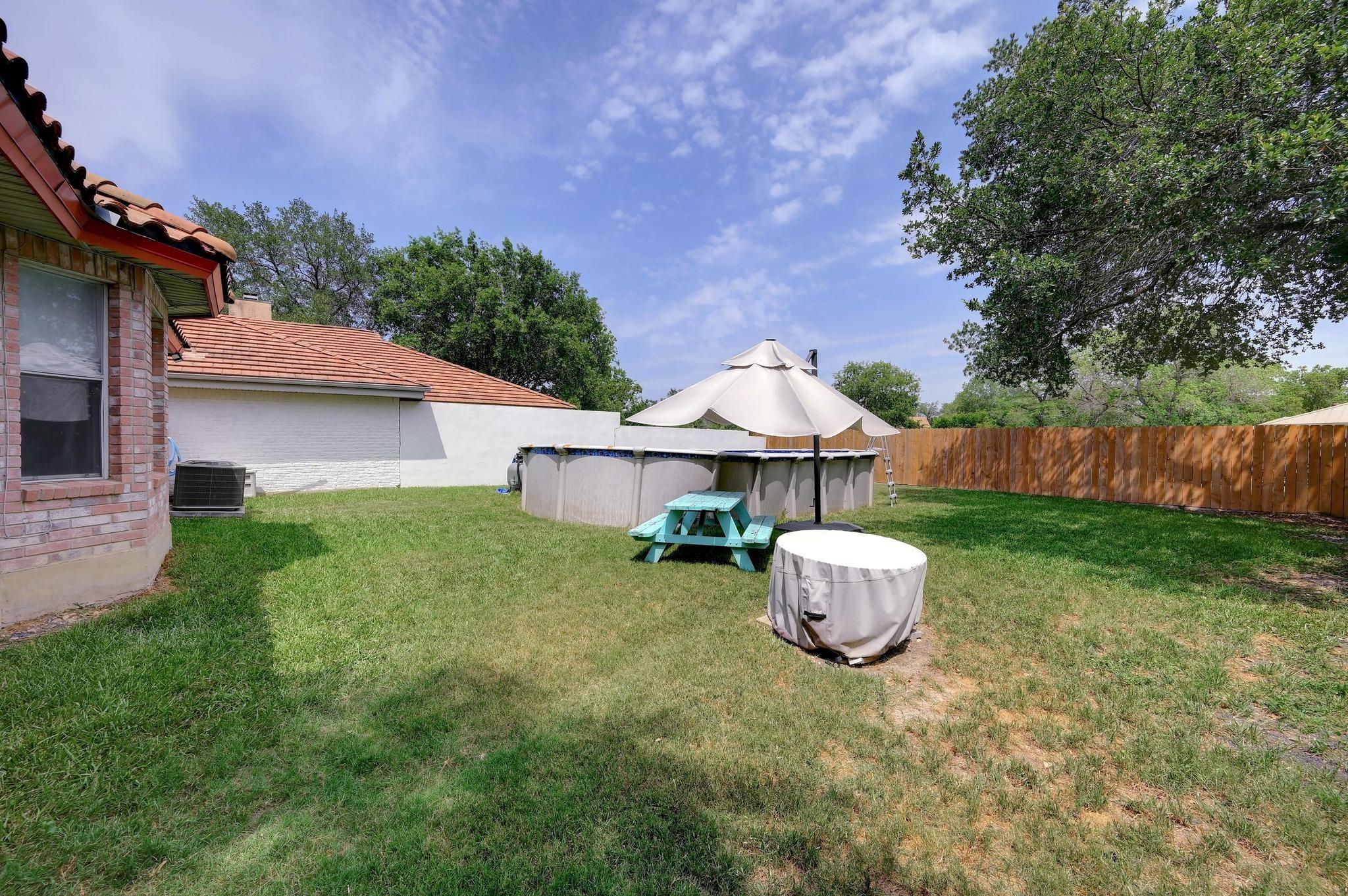 Tom Watson Ct, San Antonio, TX 78244