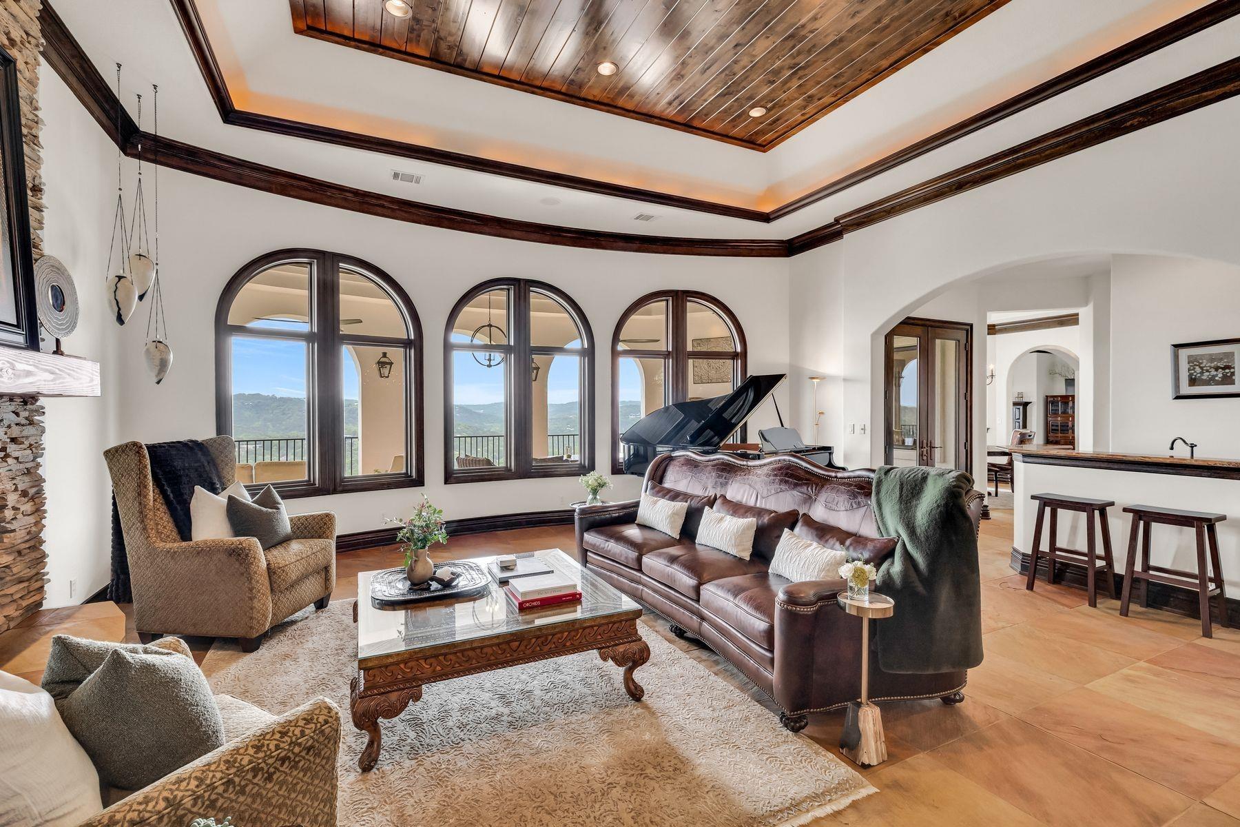 Mount Larson Rd, Austin, TX 78746