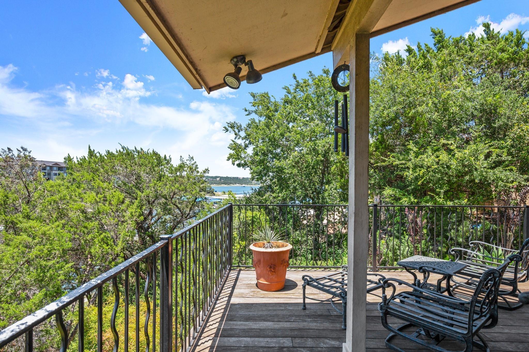 Challenger, Lakeway, TX 78734