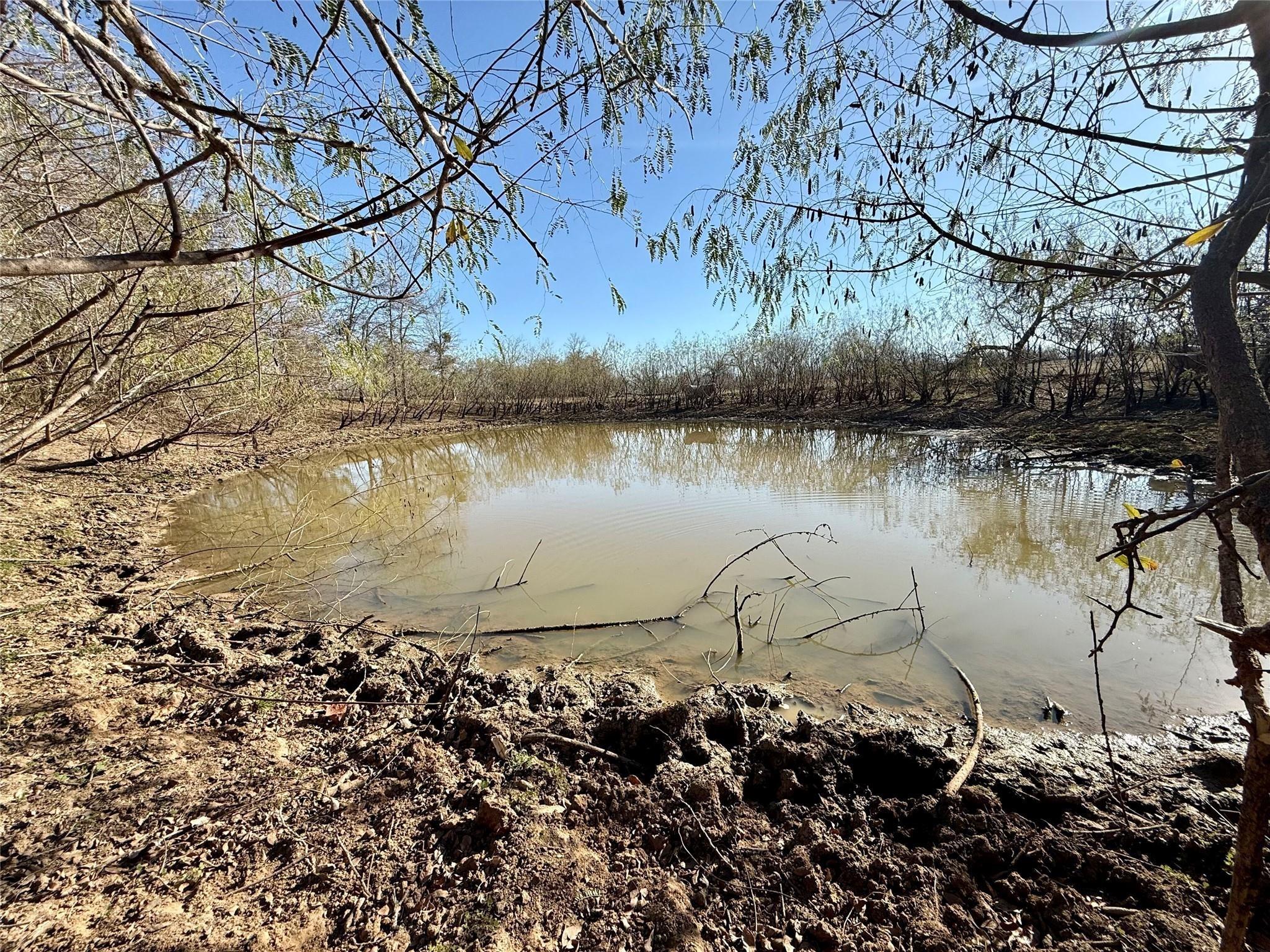 Fox Ln, Lockhart, TX 78644