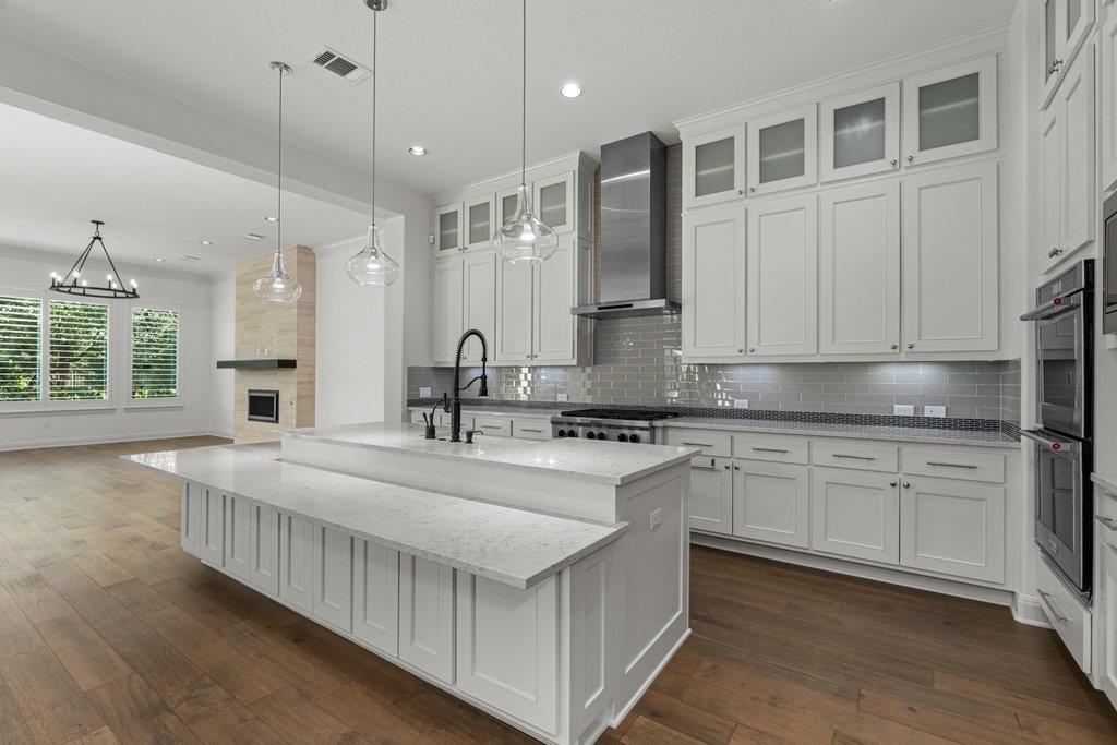 Woodside Ter, Austin, TX 78738