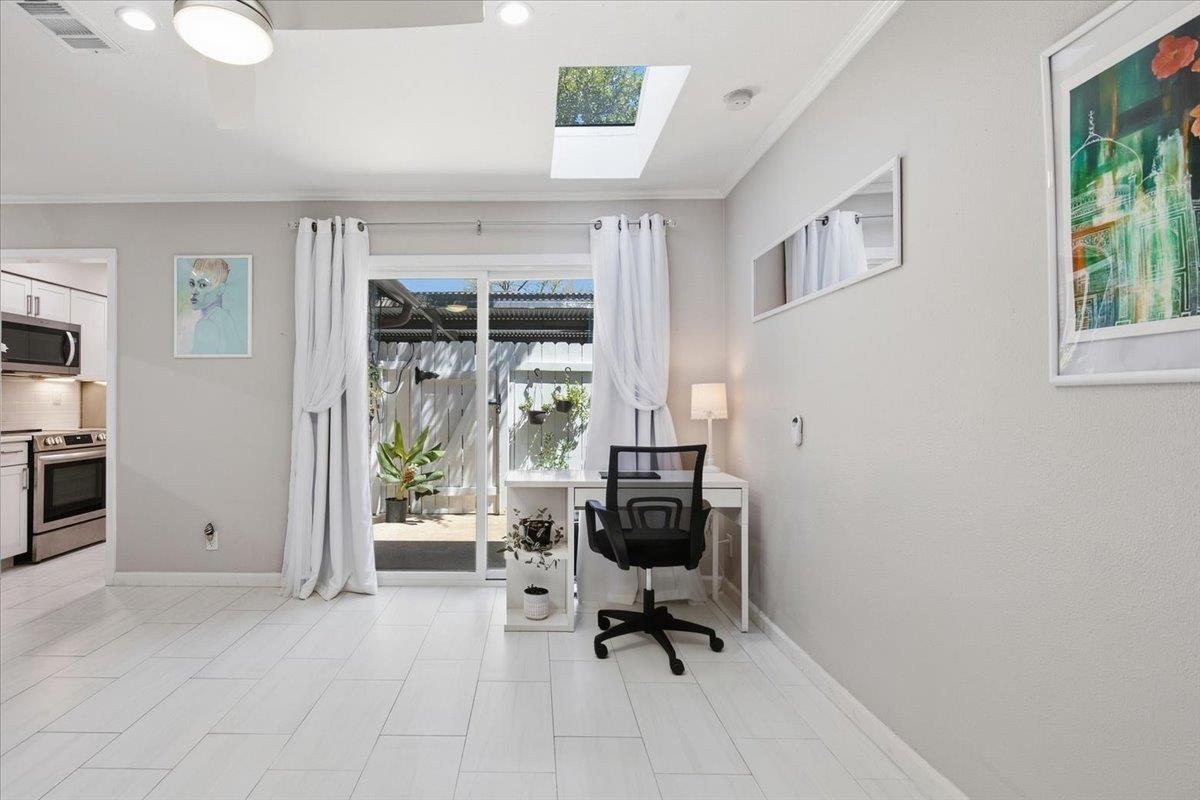 Shadow Hill Dr, Austin, TX 78731
