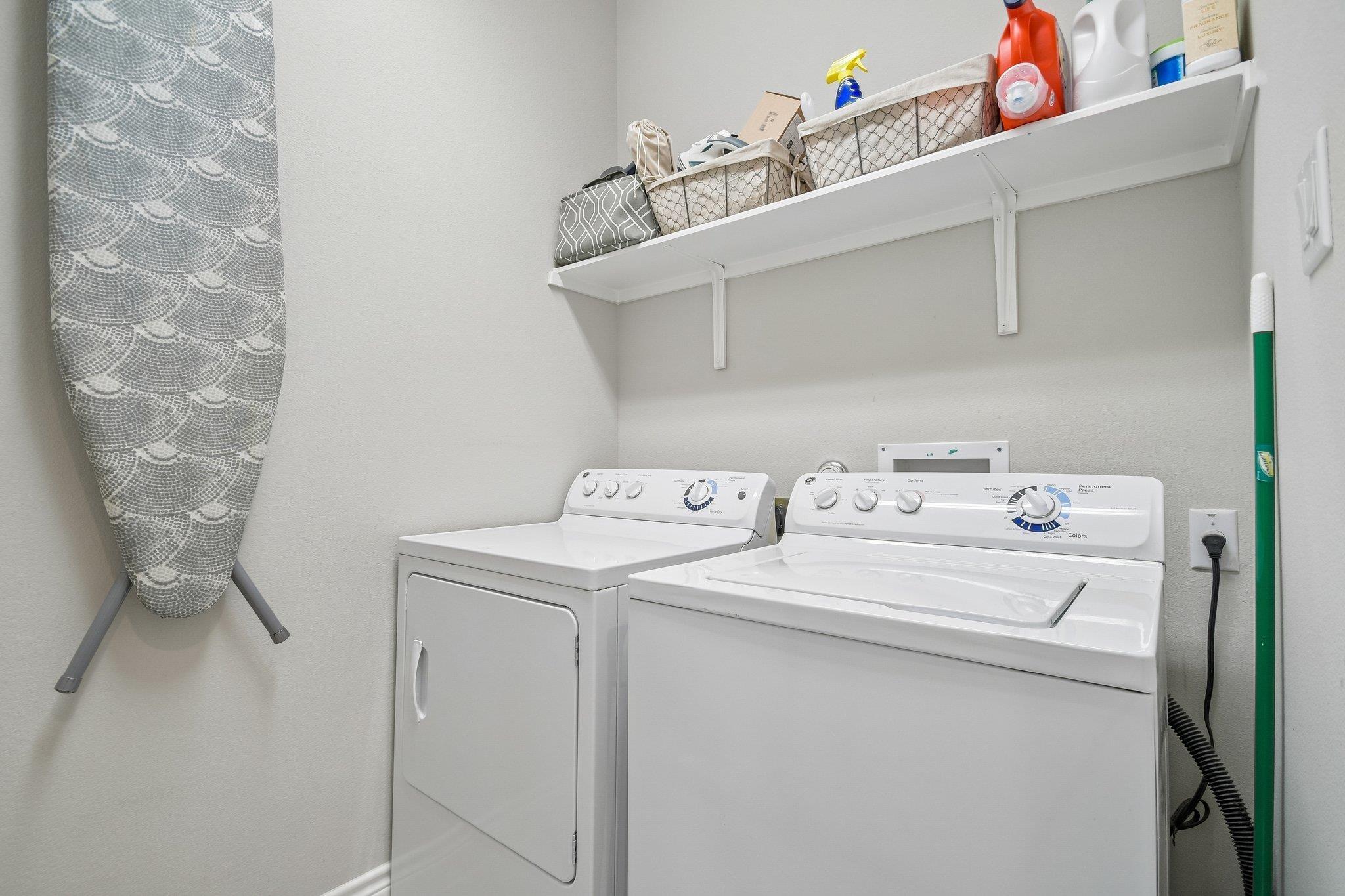 Kirkhill St, Hutto, TX 78634