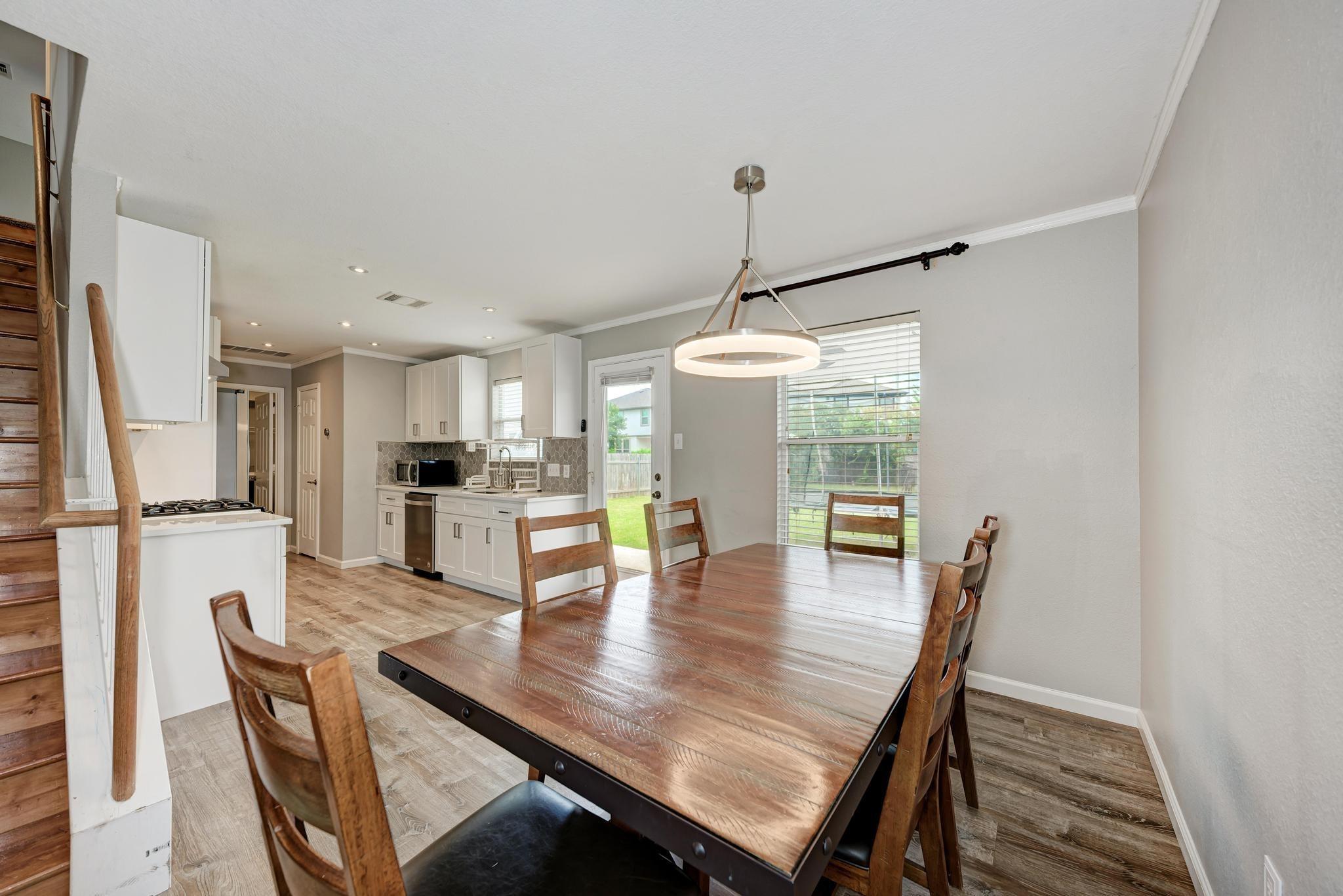Whitley Dr, Leander, TX 78641