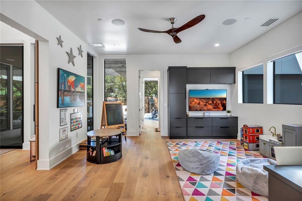 Timberline Dr, Austin, TX 78746