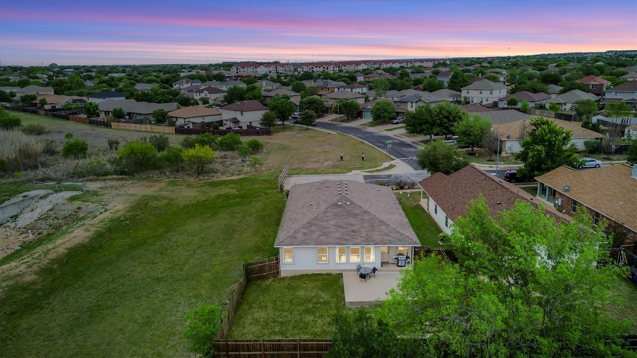 Constellation Cir, Del Valle, TX 78617