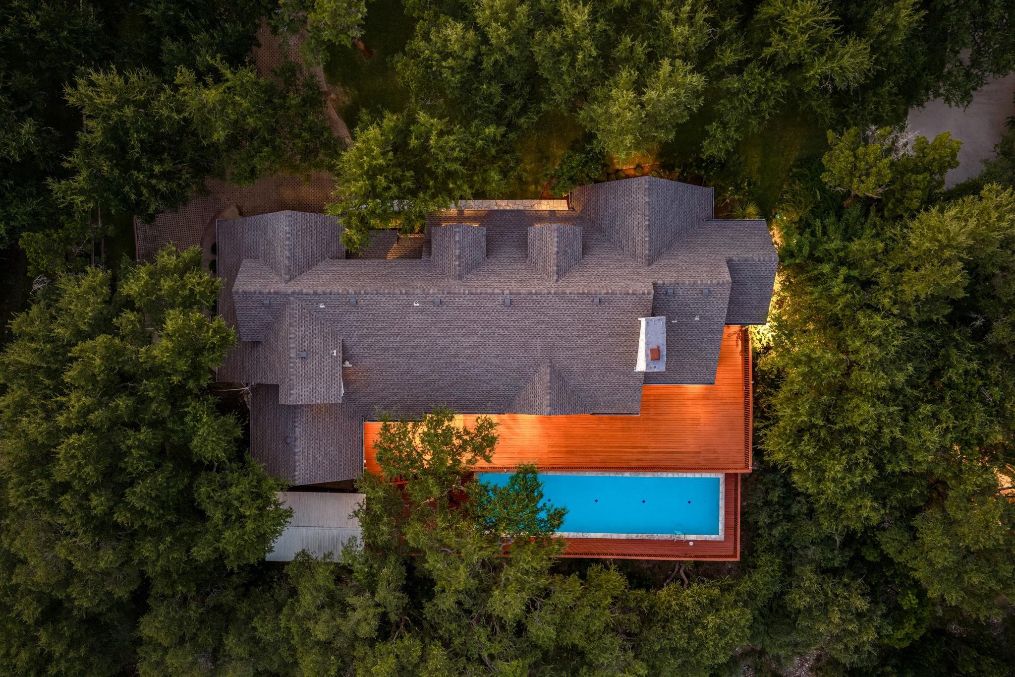 Windsong Trl, West Lake Hills, TX 78746