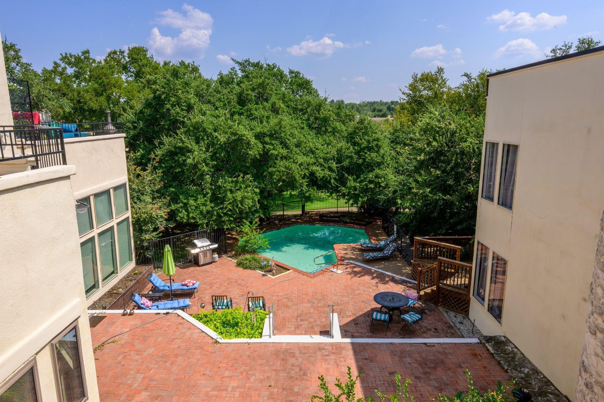 Crystal Springs Ct, The Hills, TX 78738