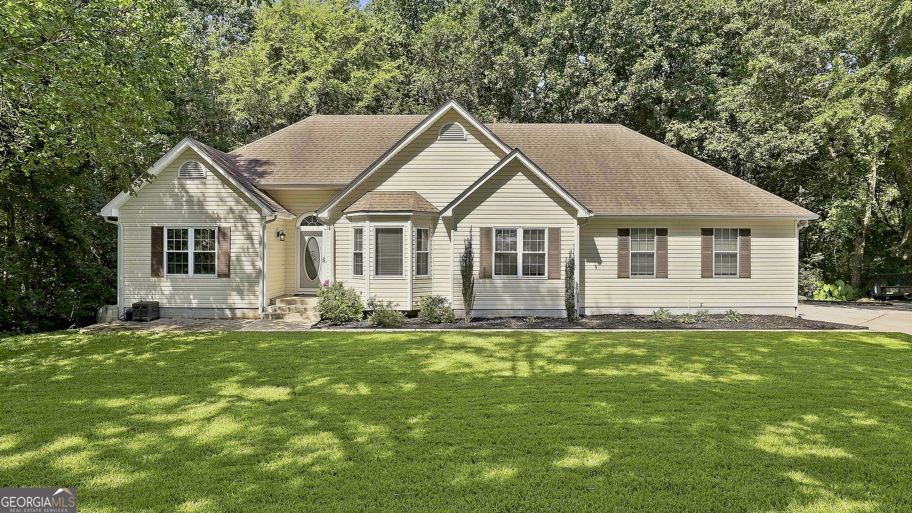 Wilkes Ct, Newnan, GA 30263