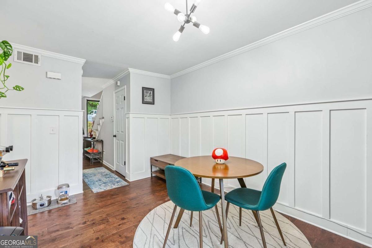 Barone Pl Nw, Atlanta, GA 30327