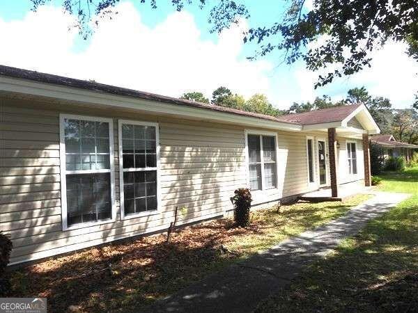 Madison Dr, Hinesville, GA 31313