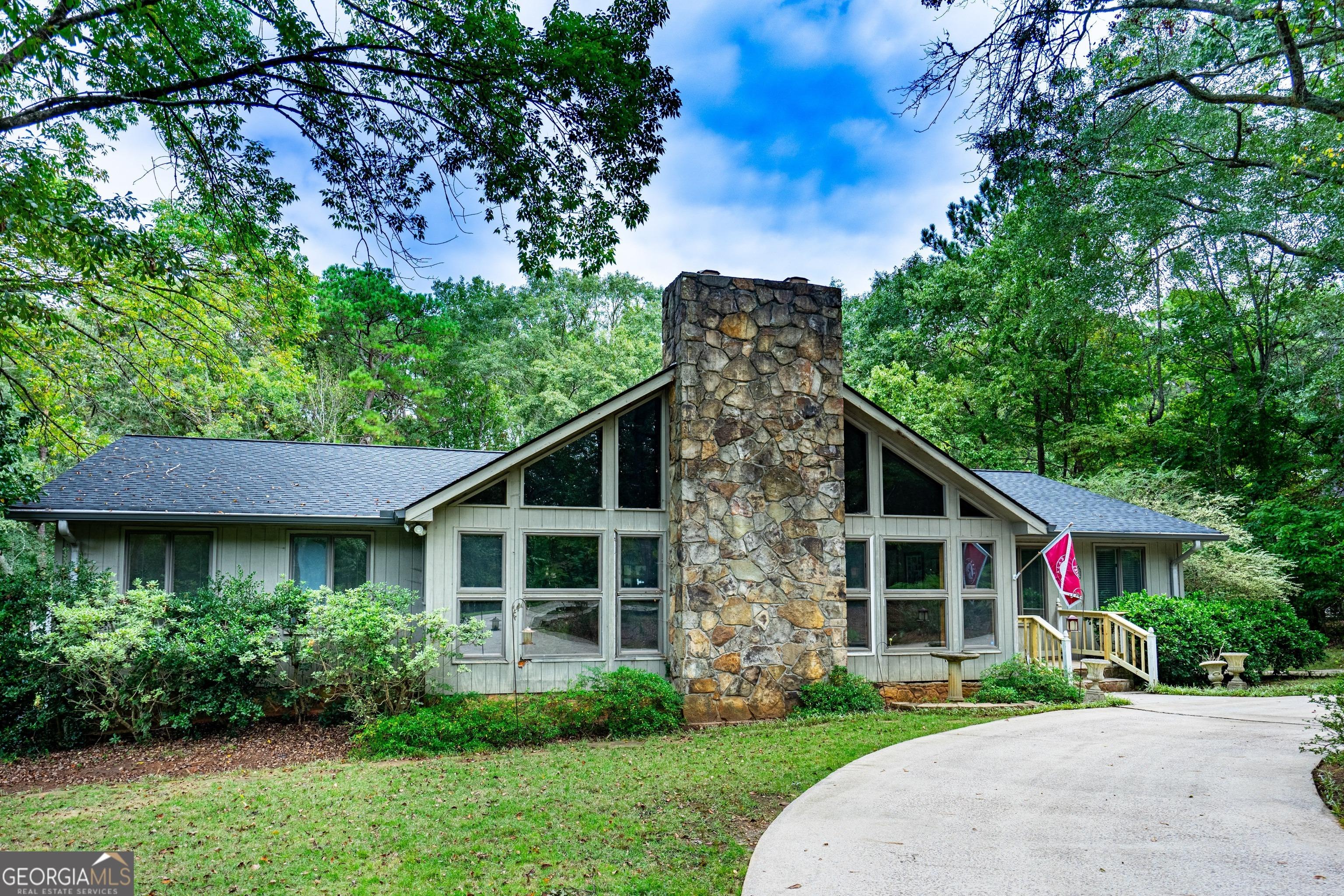 White Oak Ln, Lagrange, GA 30240