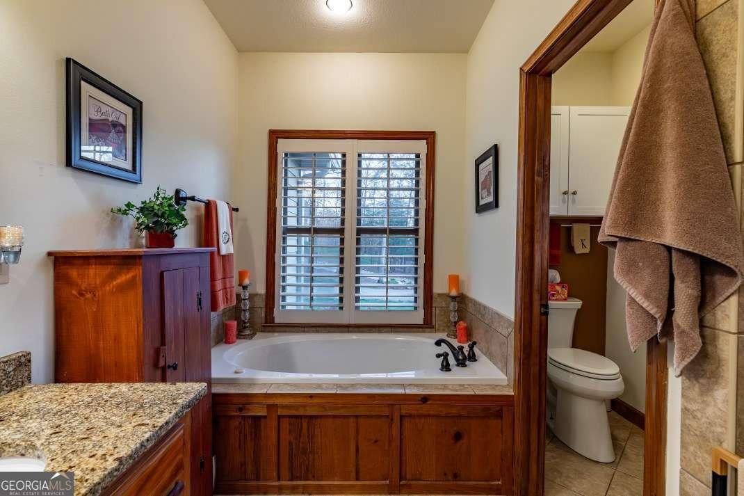 Apple Blossom Rd, Blairsville, GA 30512
