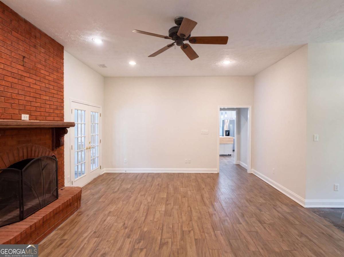 Carnation Dr, Social Circle, GA 30025