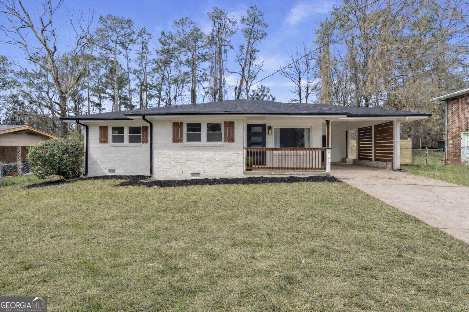 Lindsey Dr, Decatur, GA 30035