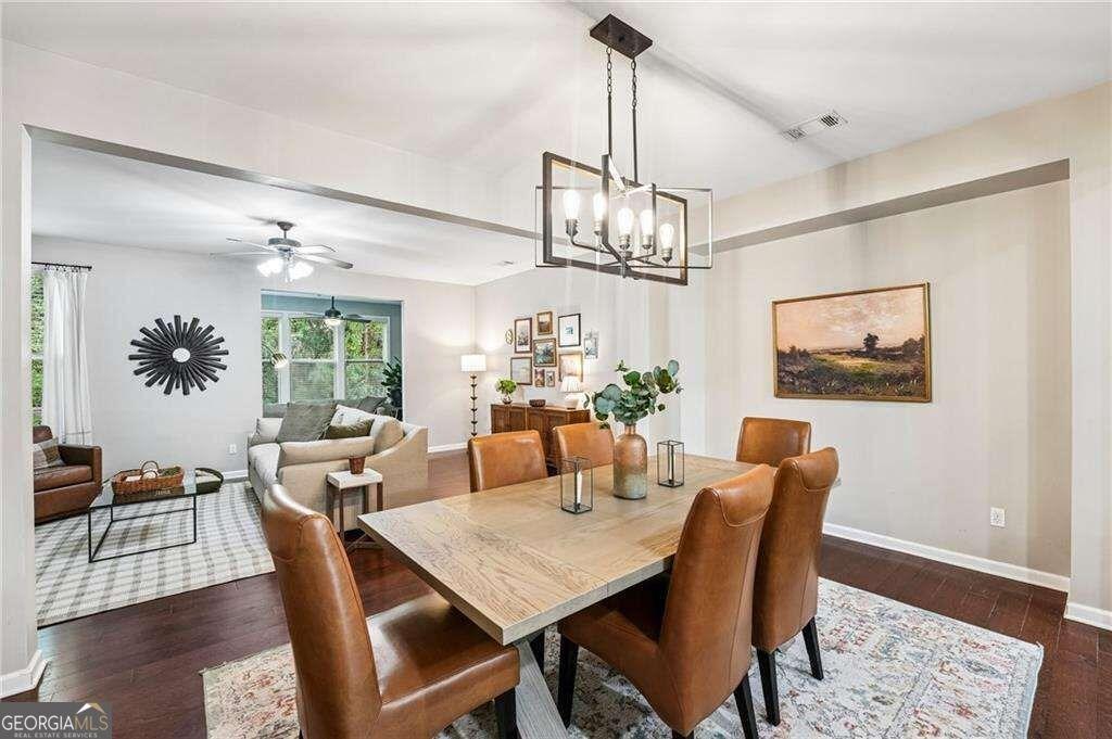 Laurel Creek Ct Se, Smyrna, GA 30080