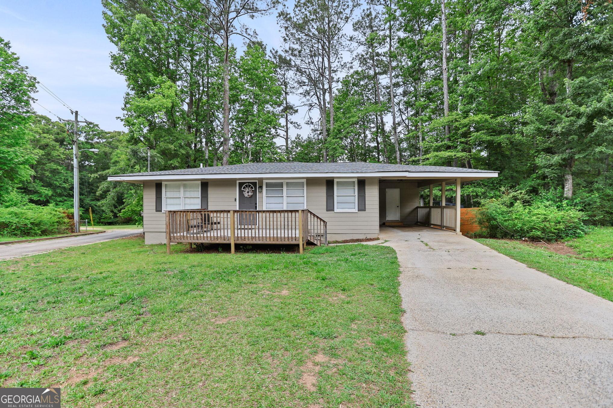W Park Ct, Newnan, GA 30263