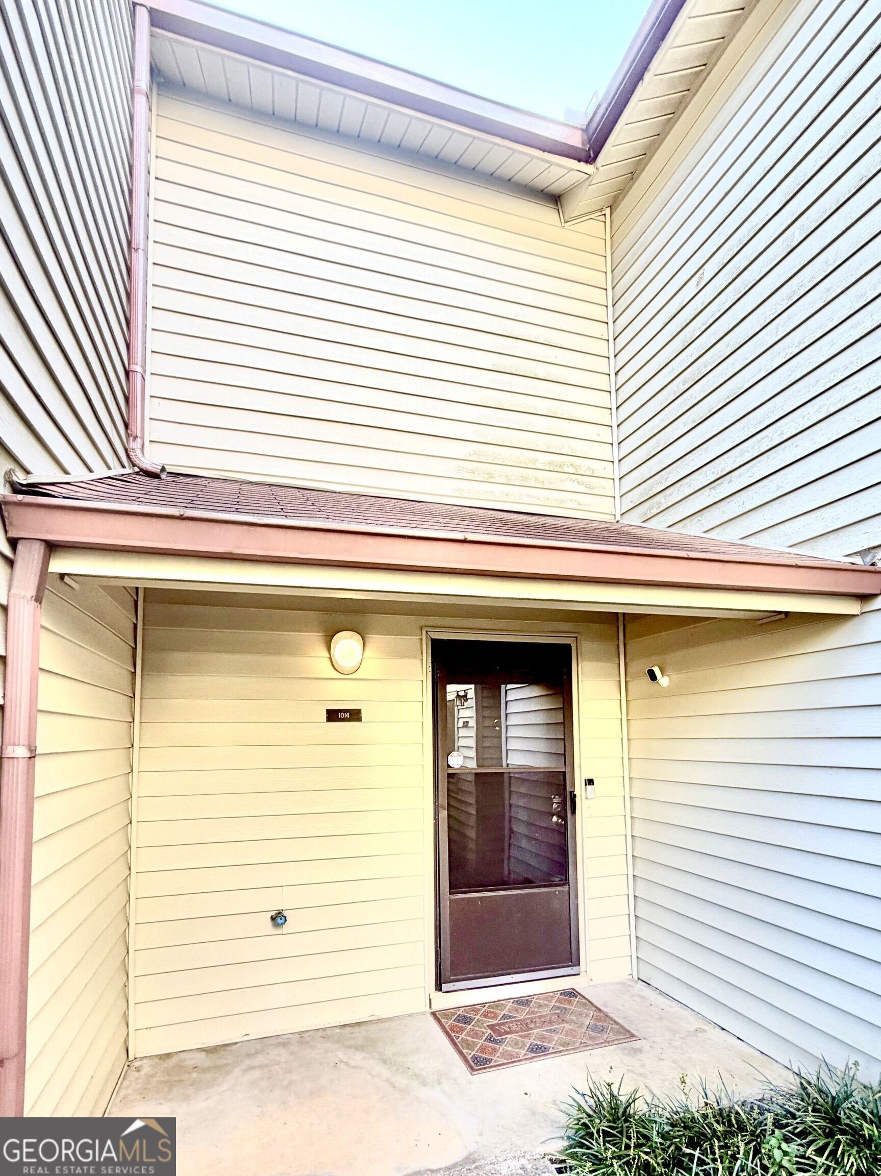 Country Ct, Lawrenceville, GA 30044