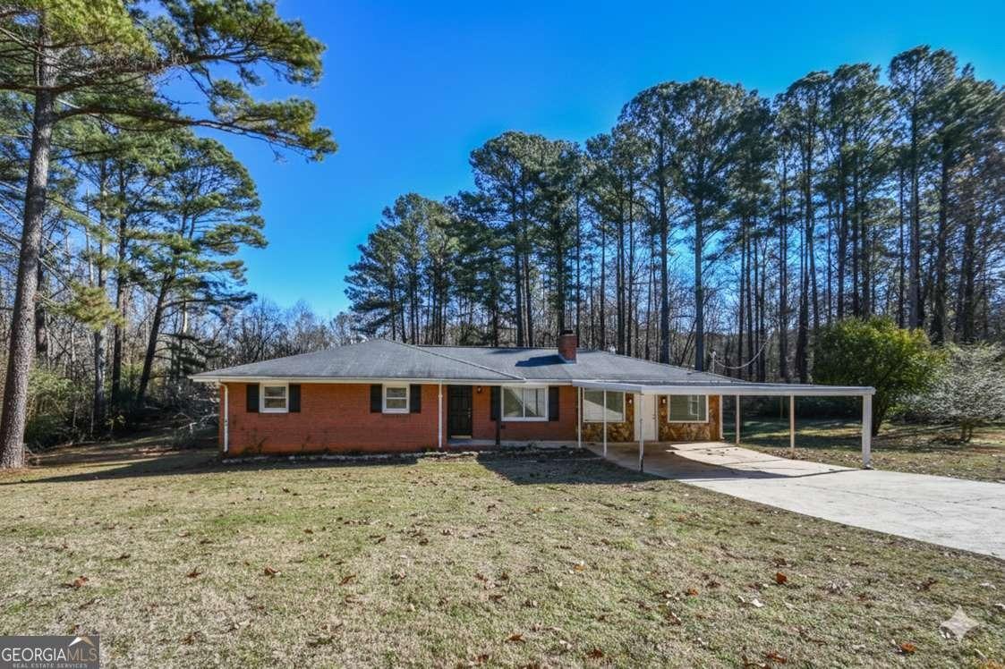 N Robinson Dr, Carrollton, GA 30117