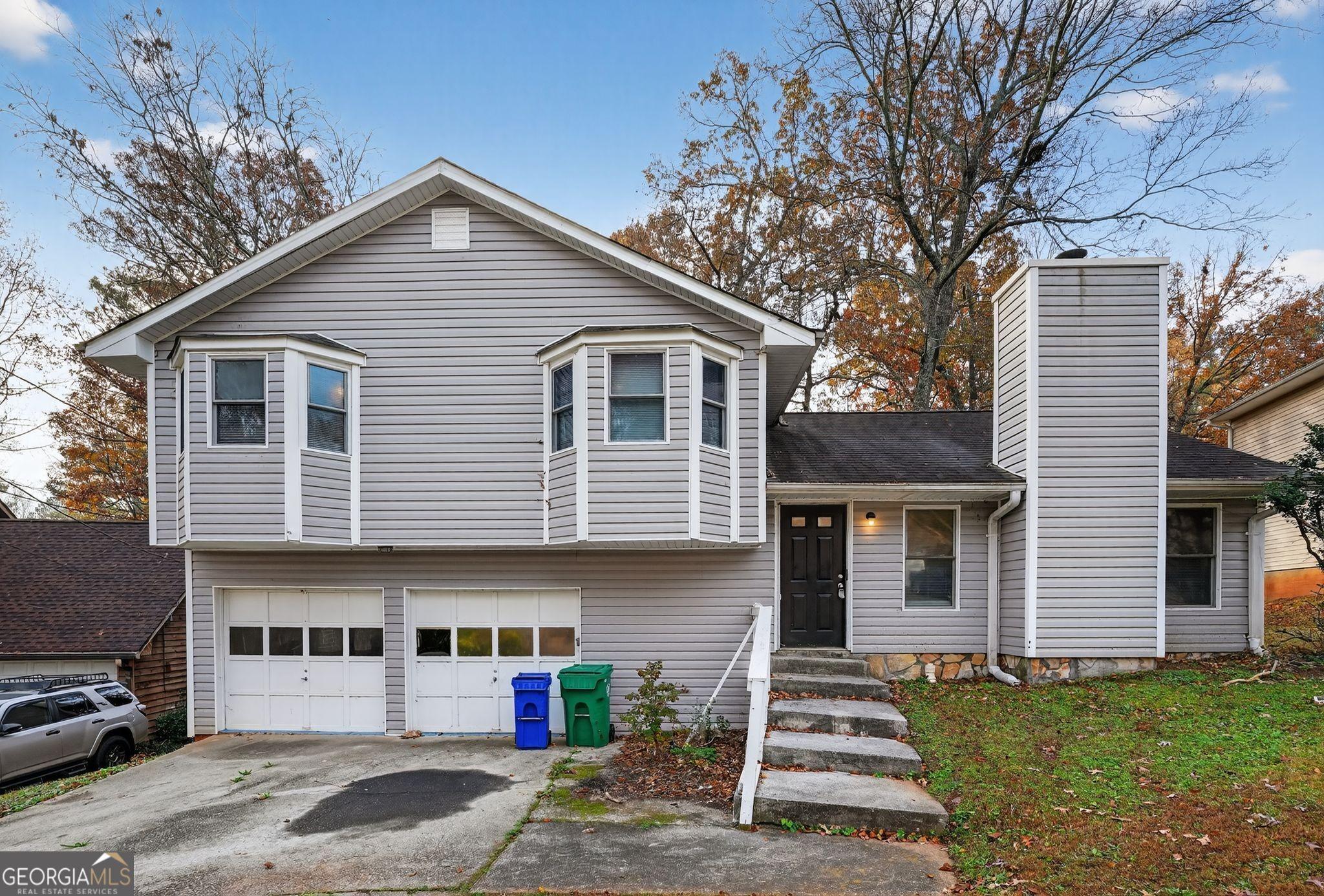 Redwood Dr, Stone Mountain, GA 30087