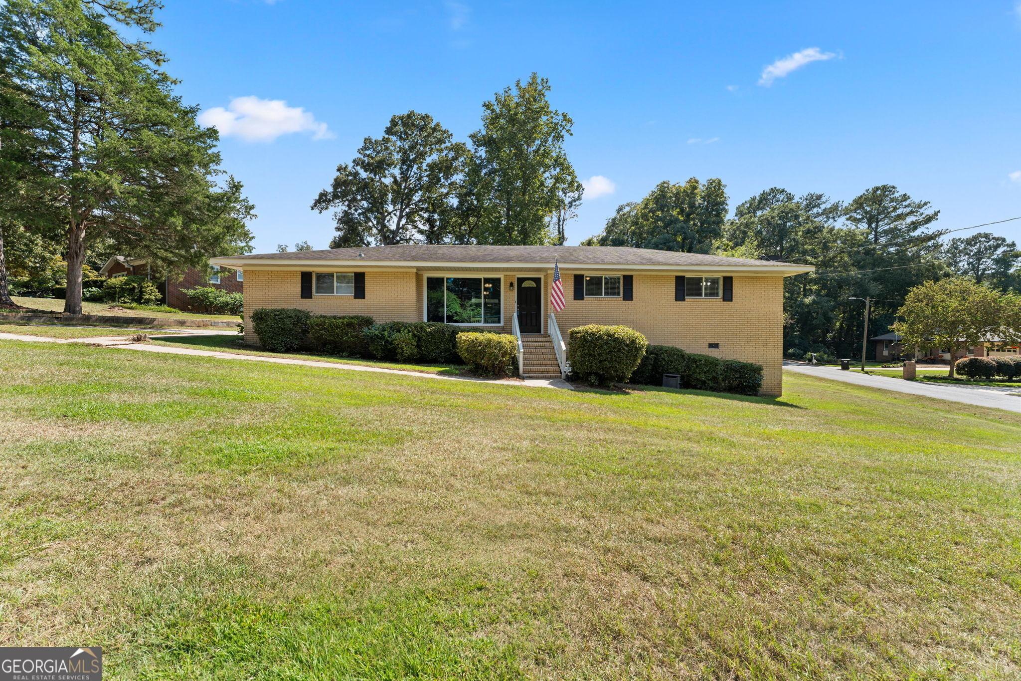 Woodland Dr, Warner Robins, GA 31088