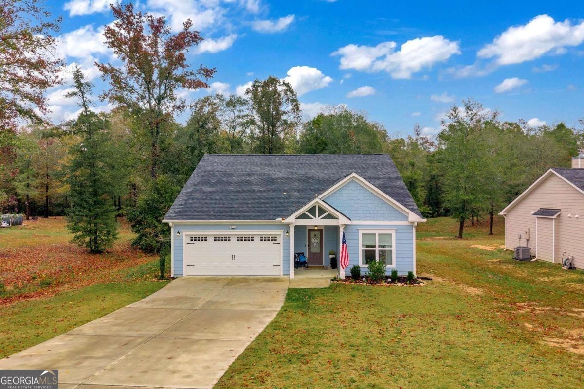 N Point Cir, Hartwell, GA 30643