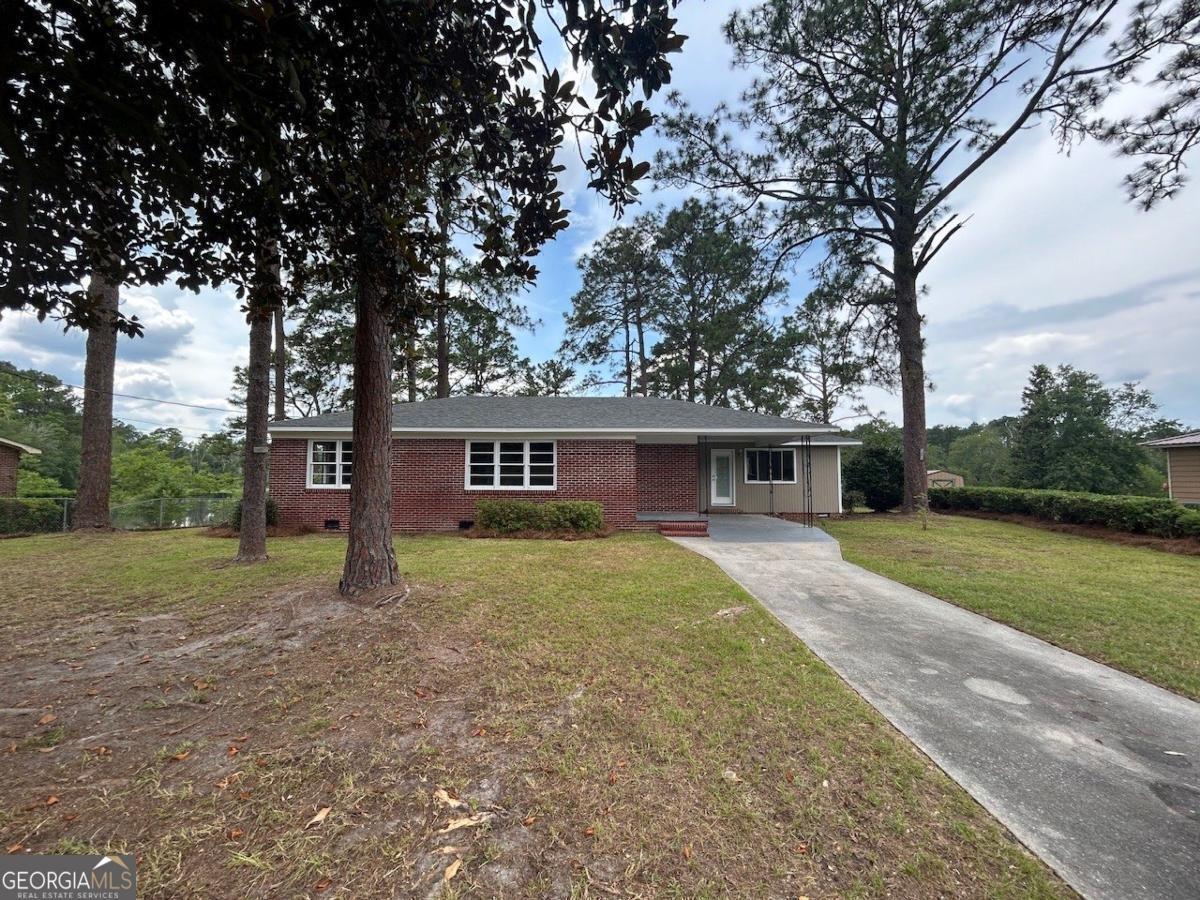 Prosperity Dr, Swainsboro, GA 30401
