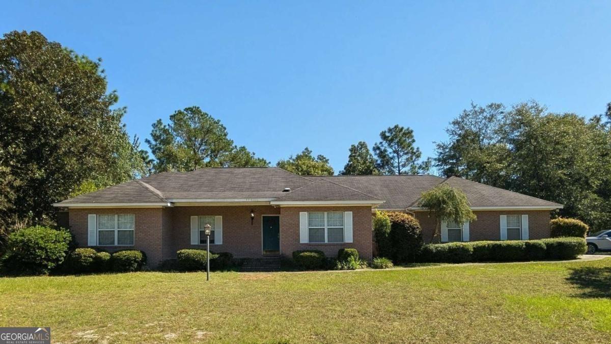 Catherine St, Jesup, GA 31546