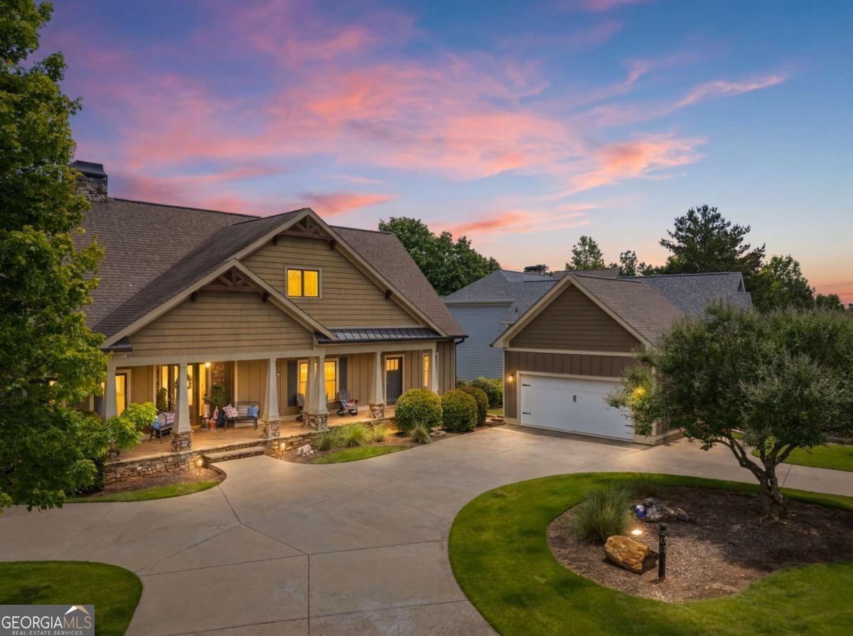Cottage Ln, Toccoa, GA 30577