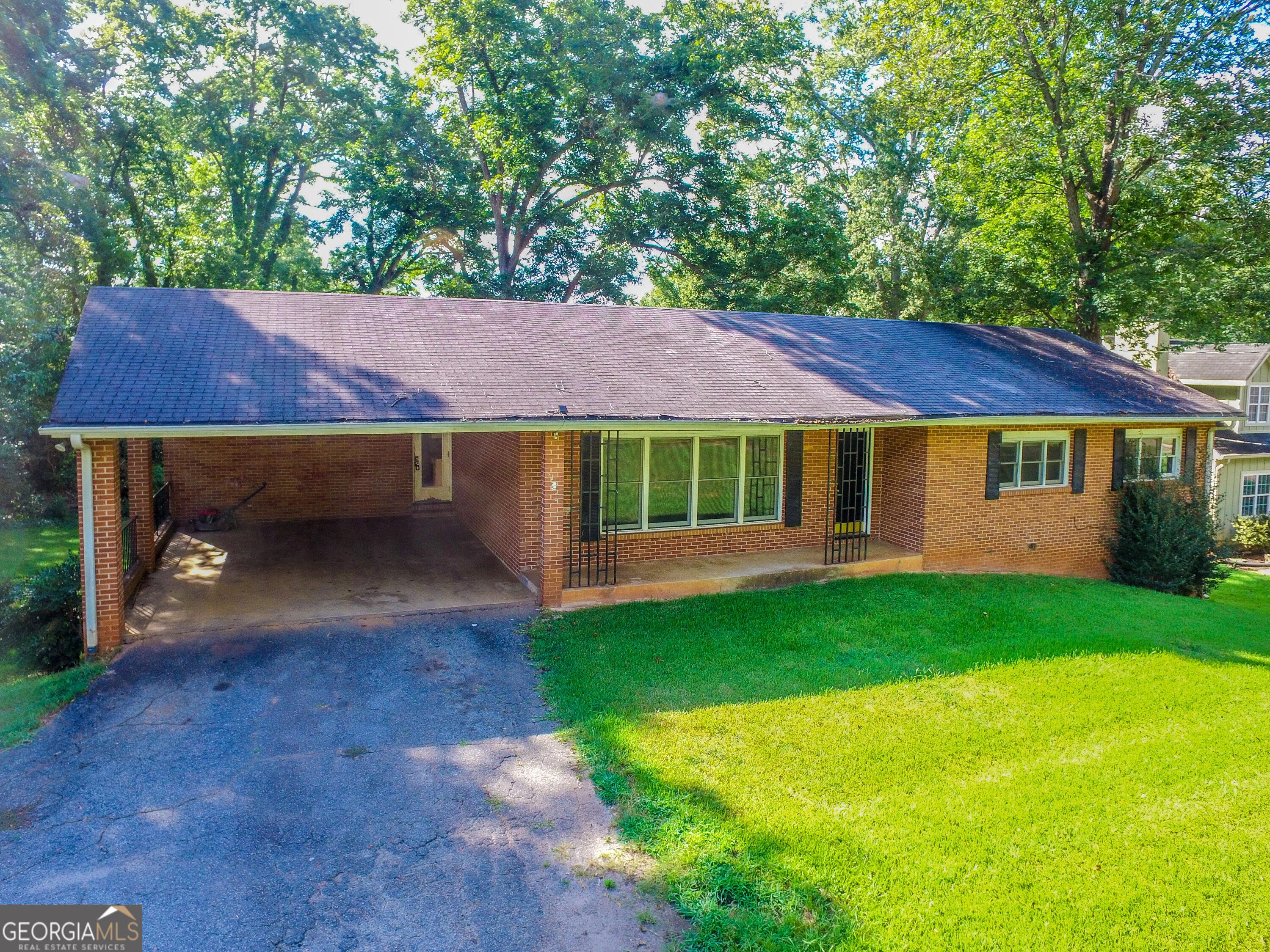 S Hill St, Griffin, GA 30224