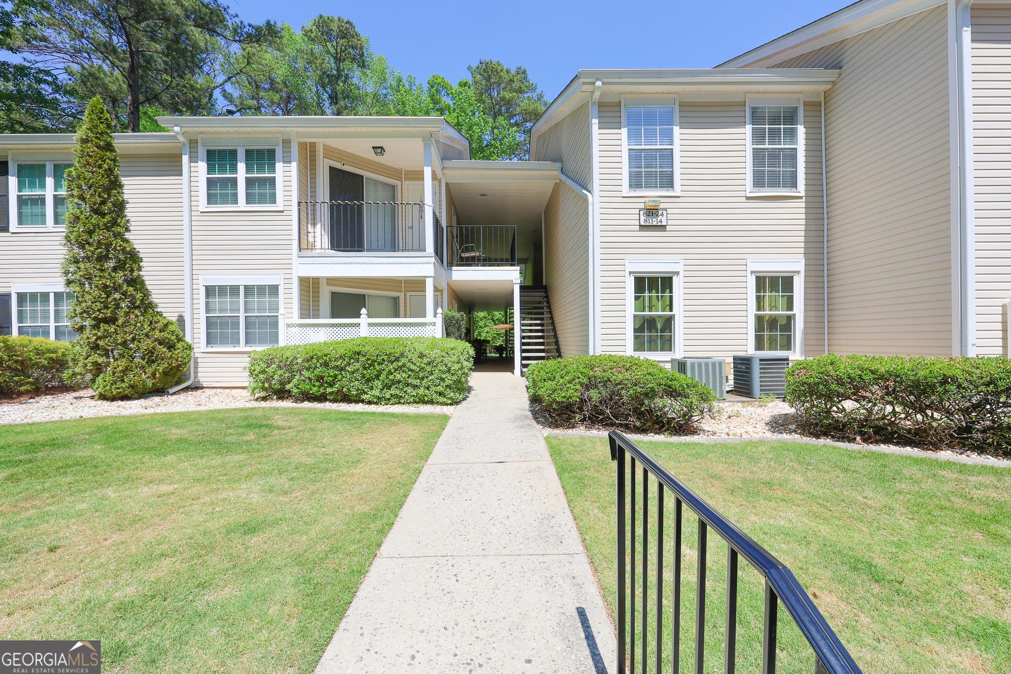 Ridgefield Dr, Peachtree City, GA 30269