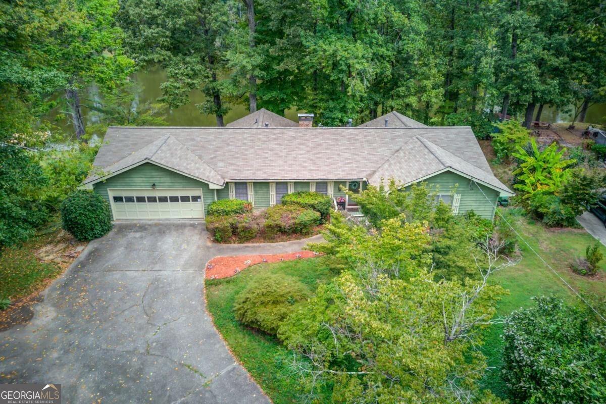 Rocky Ledge Way, Snellville, GA 30039
