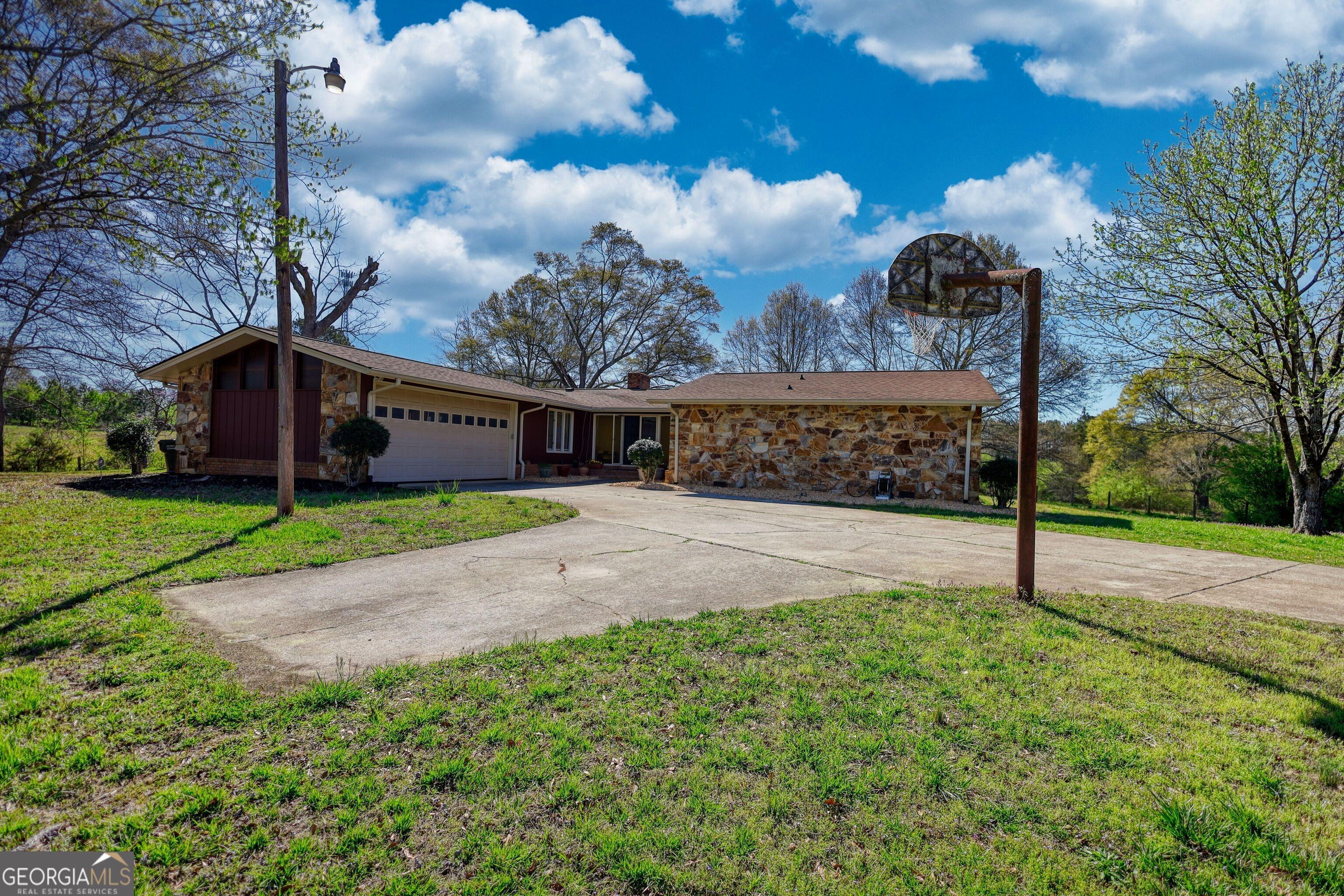 Loth Wages Rd, Dacula, GA 30019