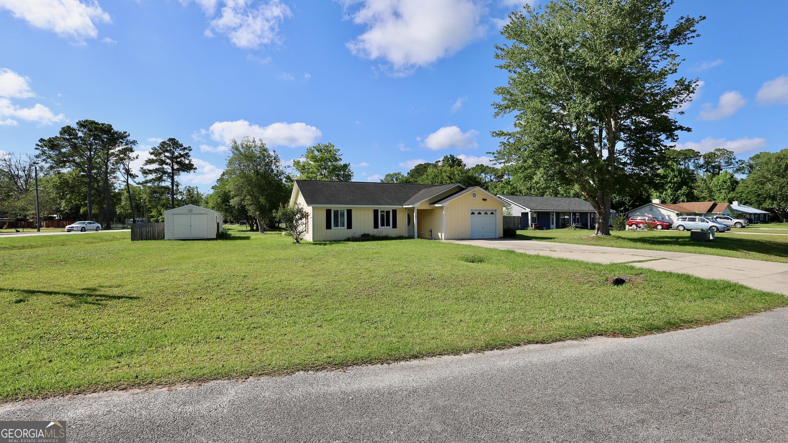 Willow Lake Dr, Kingsland, GA 31548