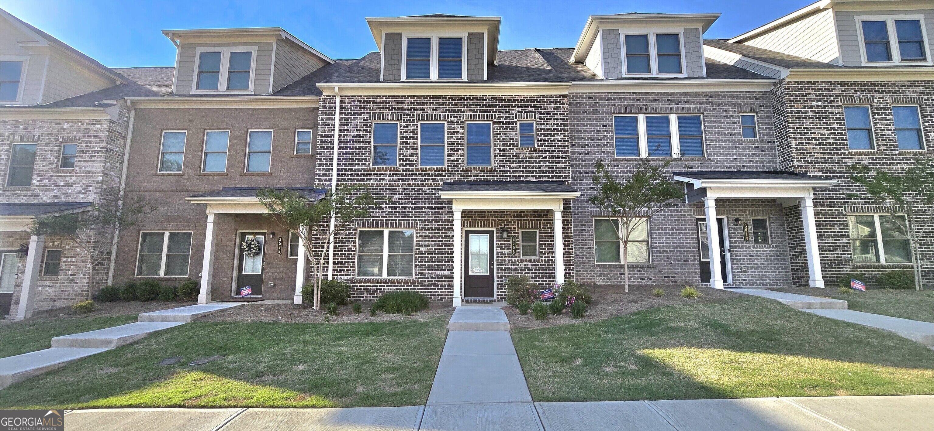 Hidden Valley Cir, Lawrenceville, GA 30044