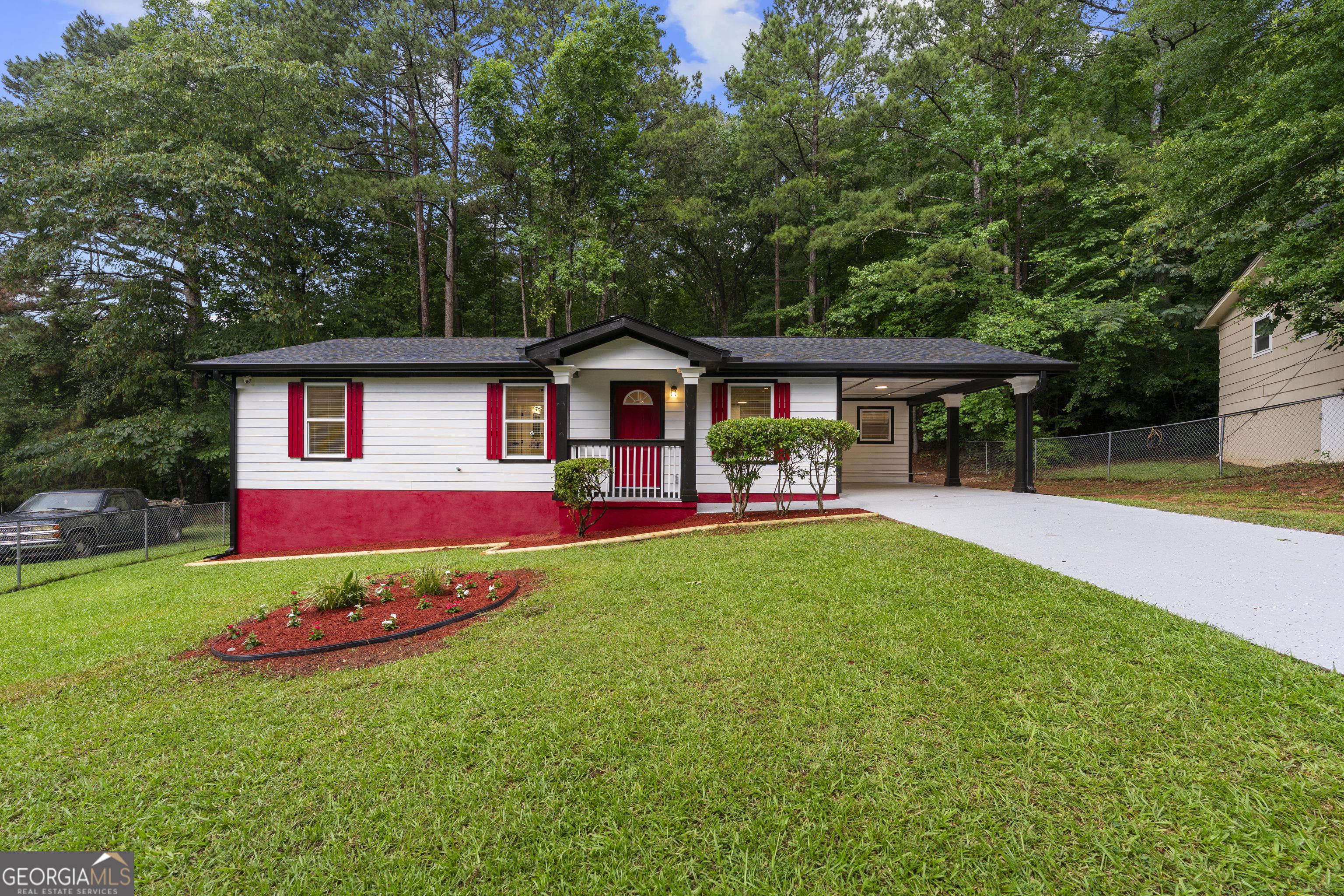 Pineneedle Dr Sw, Covington, GA 30014