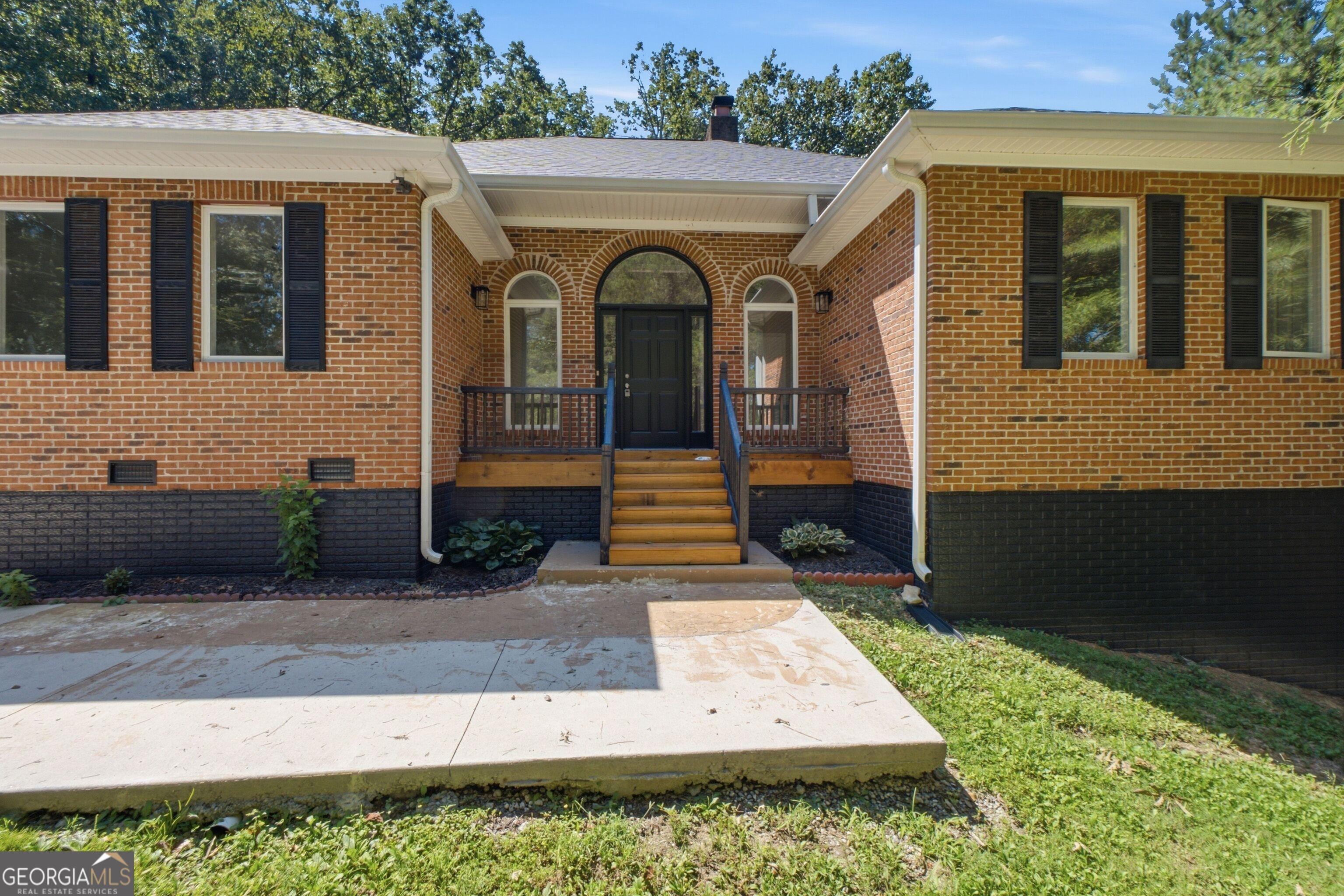 Shire Ct, Dalton, GA 30720