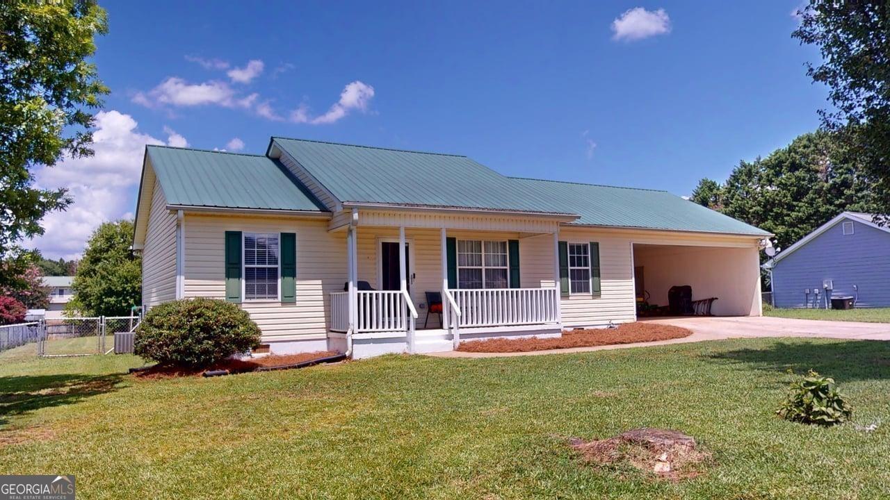 Broad St, Statham, GA 30666