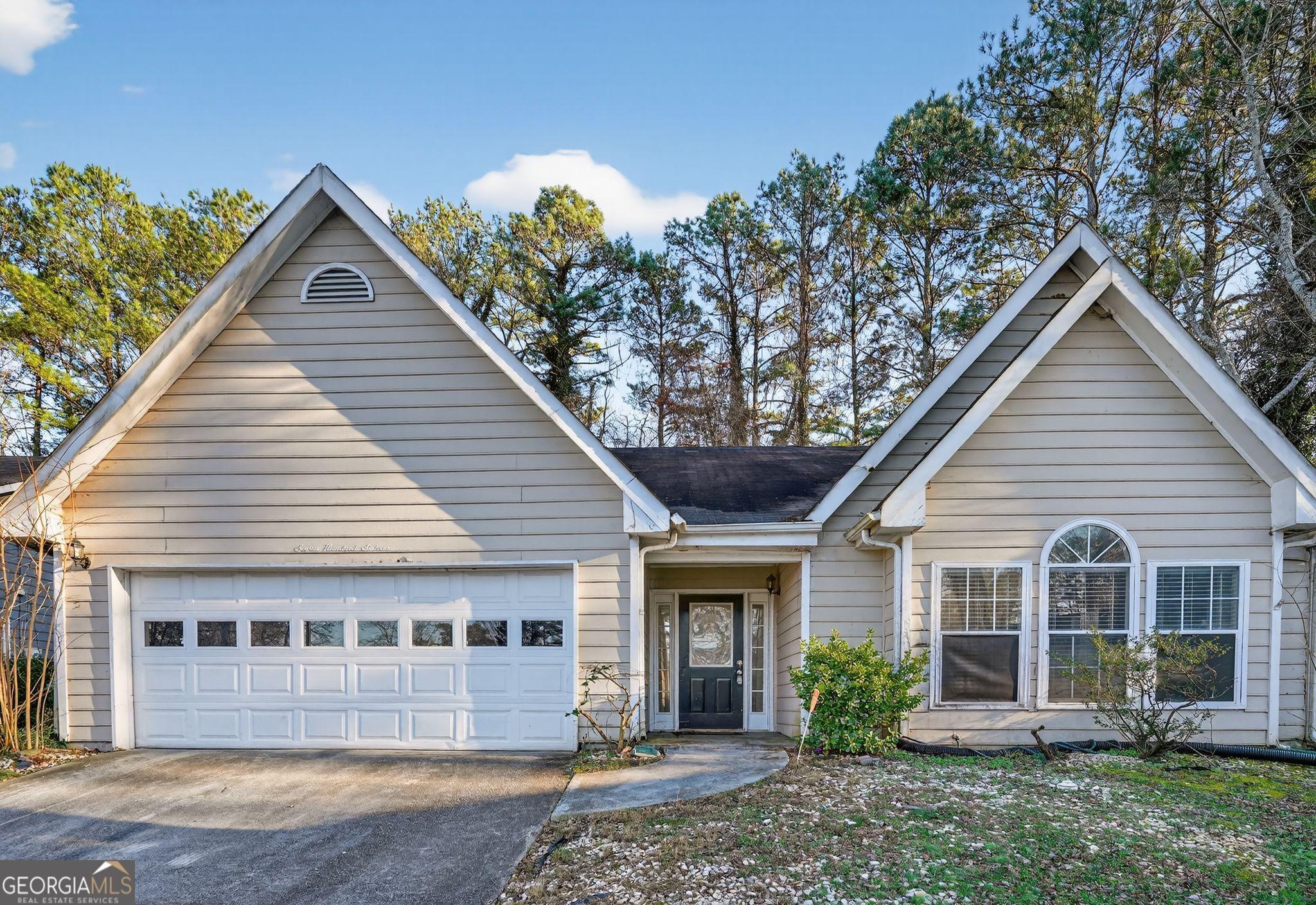 Shore Ln, Lithonia, GA 30058