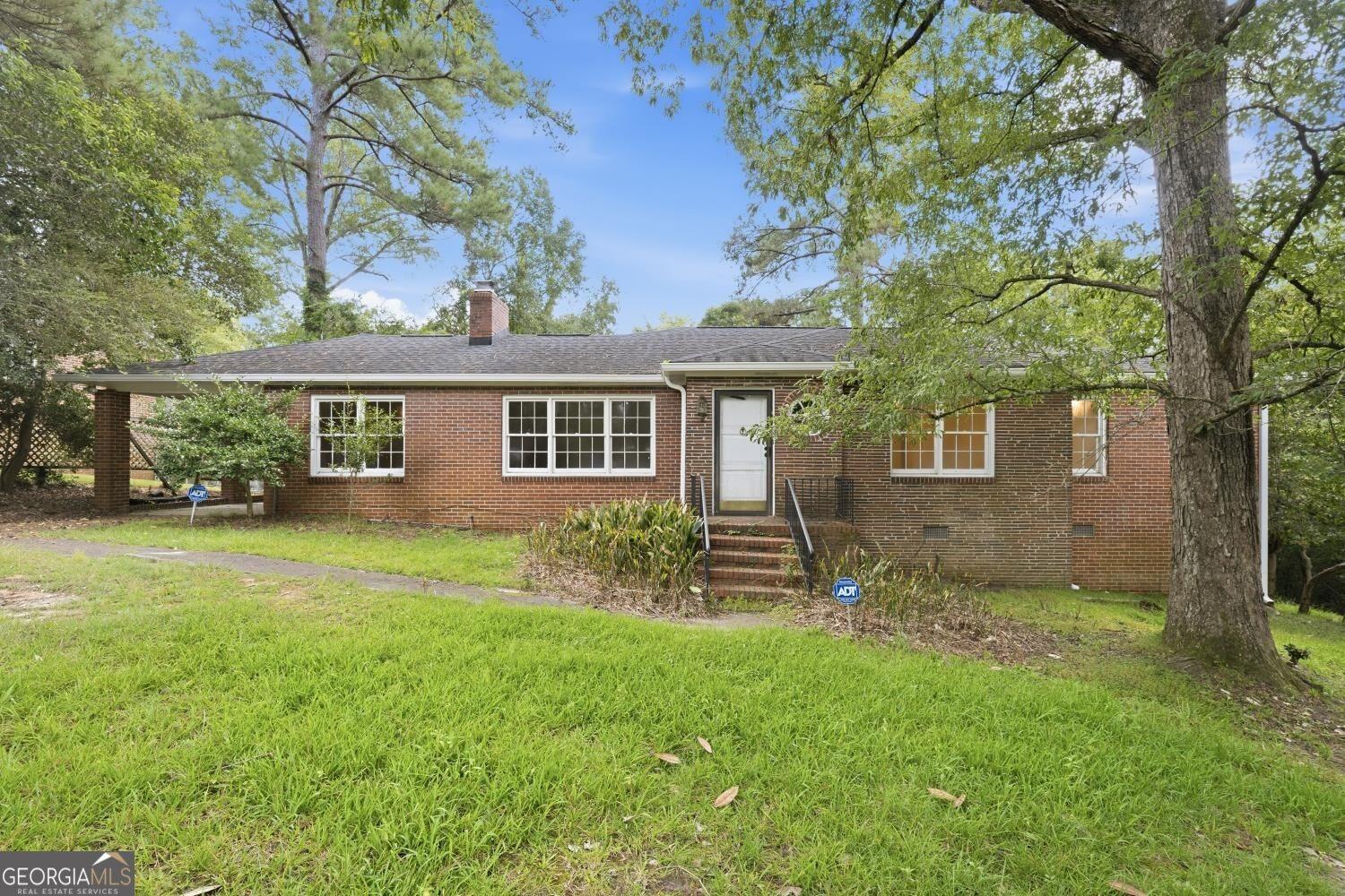 Waverland Cir, Macon, GA 31211