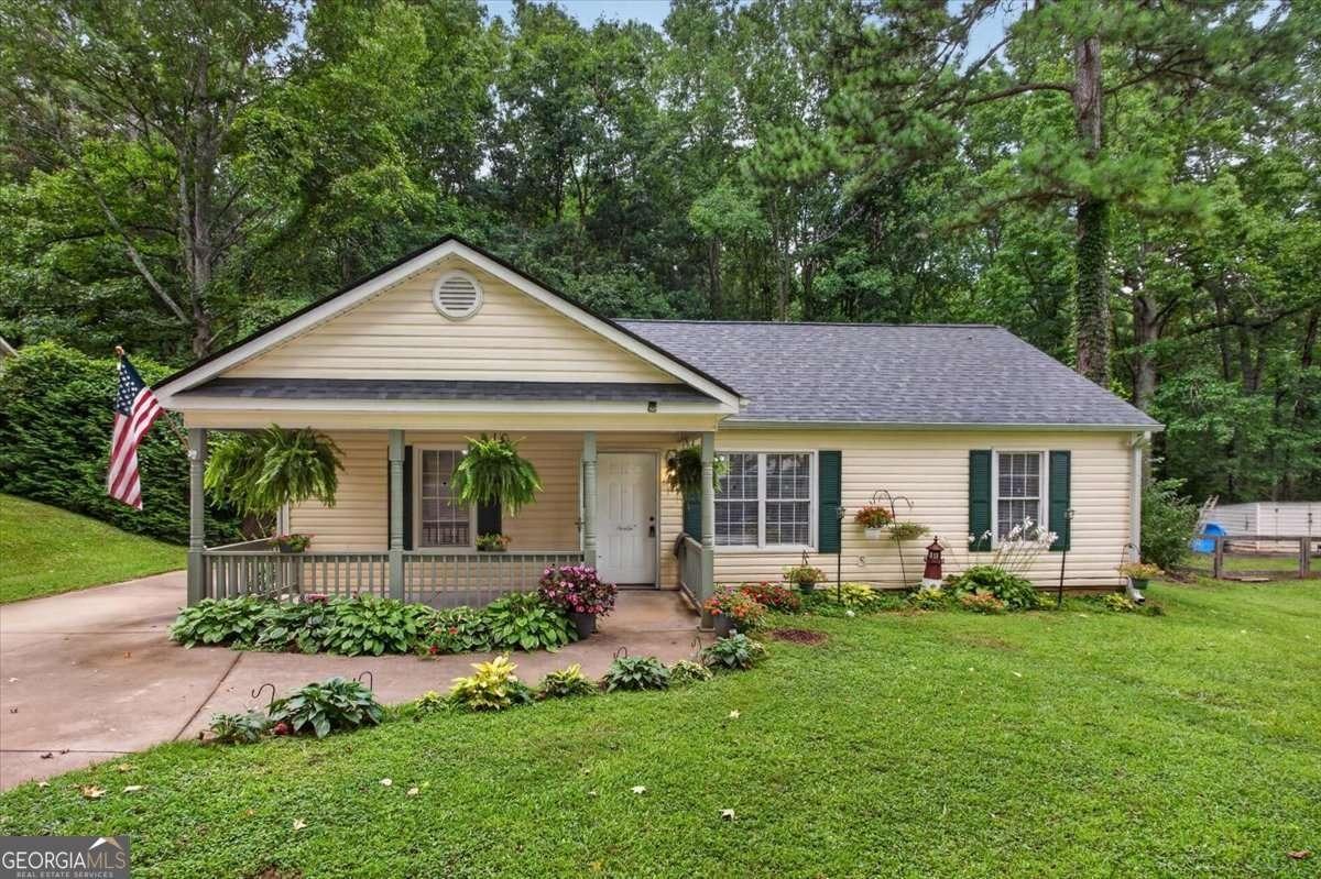 Whispering Pine Ln Ne, White, GA 30184
