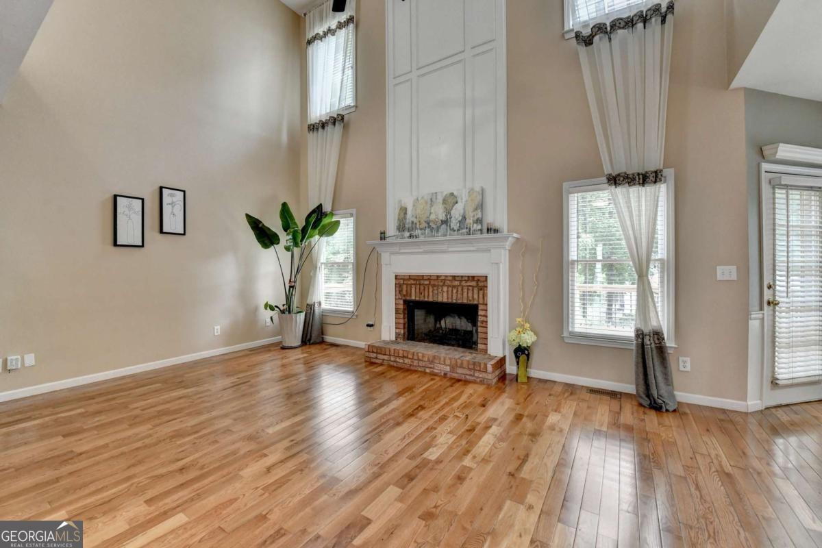 Branch Tree Ct, Lawrenceville, GA 30043