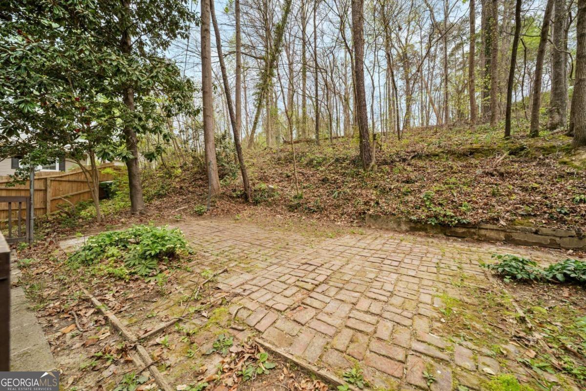 Heather Rd Se, Smyrna, GA 30082