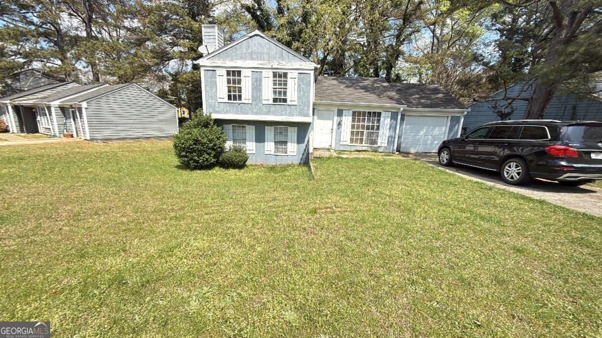 Garden Hills Dr, Stone Mountain, GA 30083