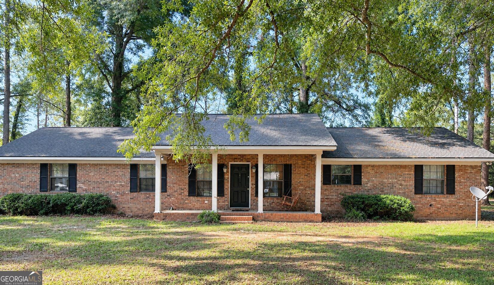 Woodland Dr, Bainbridge, GA 39819