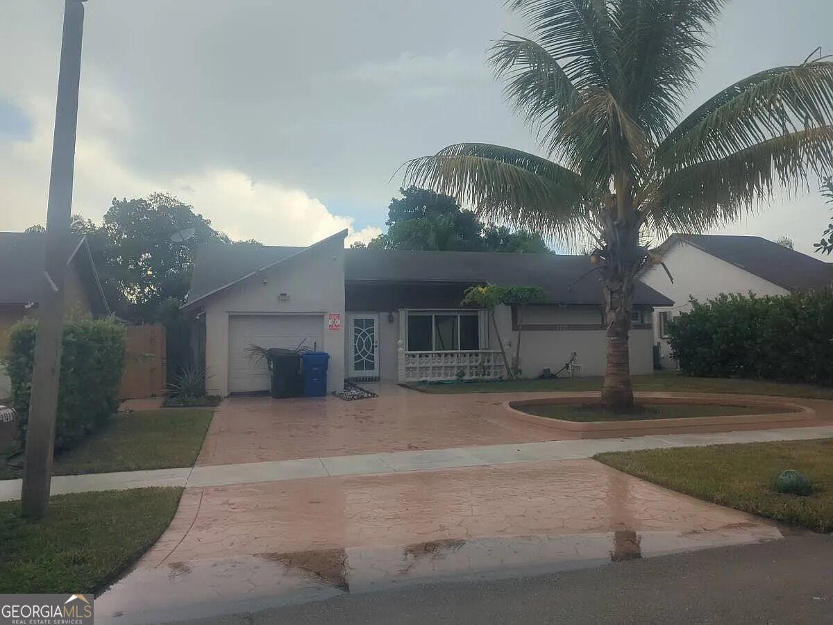Sw 8th St, North Lauderdale, FL 33068
