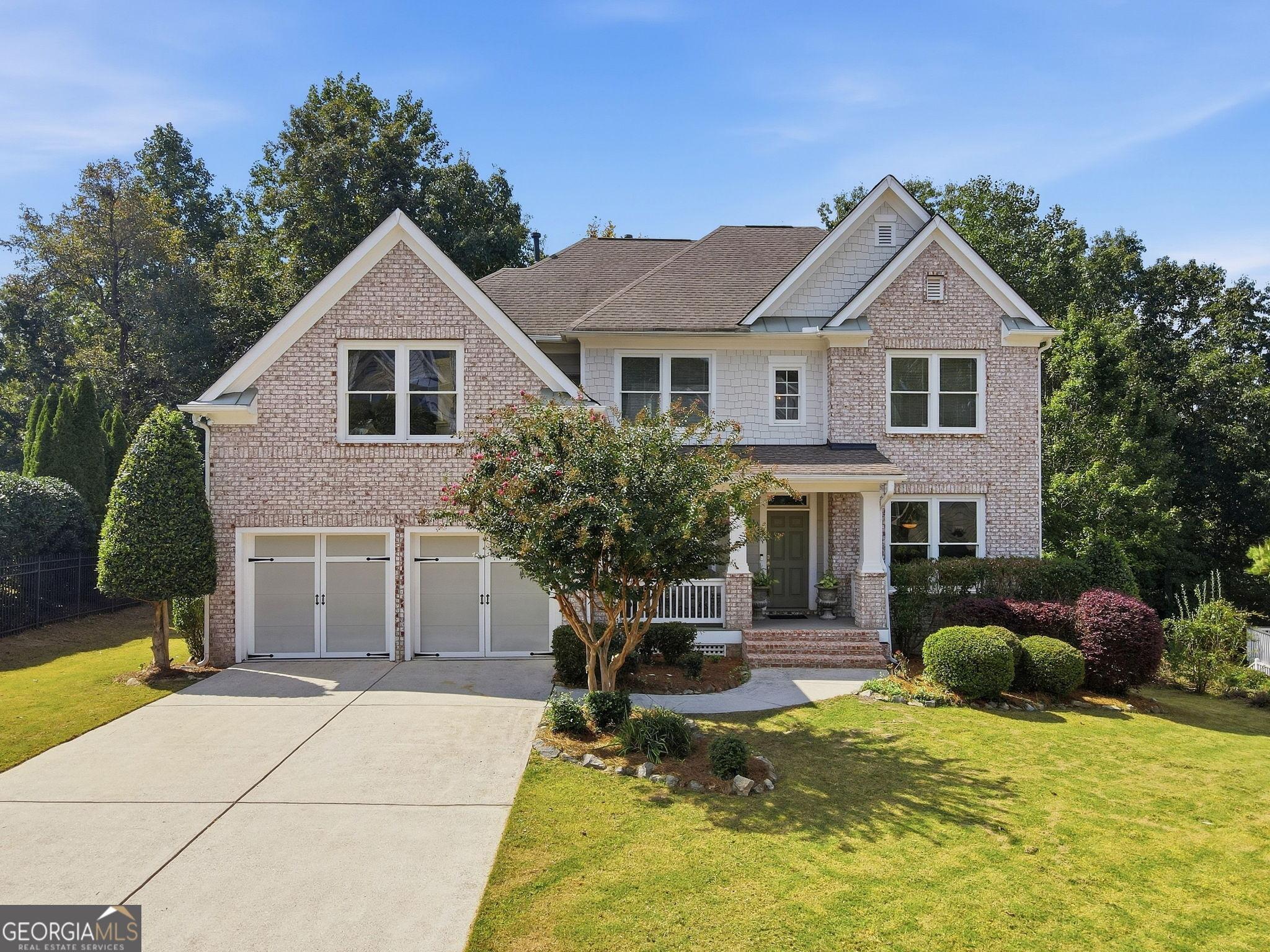 Shady Glen Dr, Flowery Branch, GA 30542